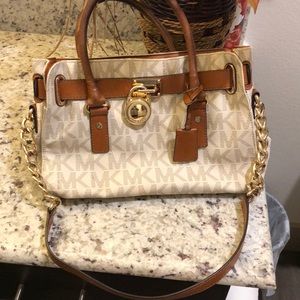 Michael Kors Hand Bag